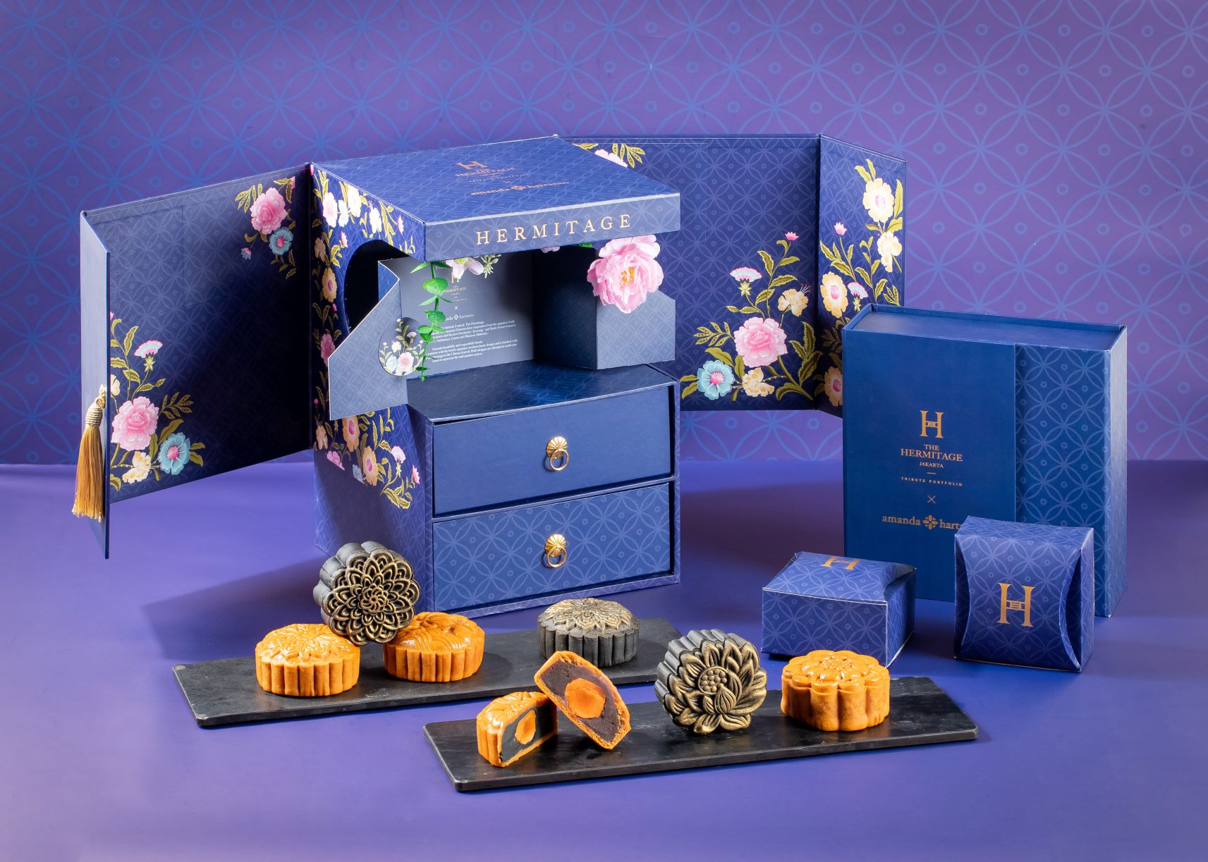 The Hermitage Jakarta Limited Edition Mooncake Hampers by Amanda Hartanto